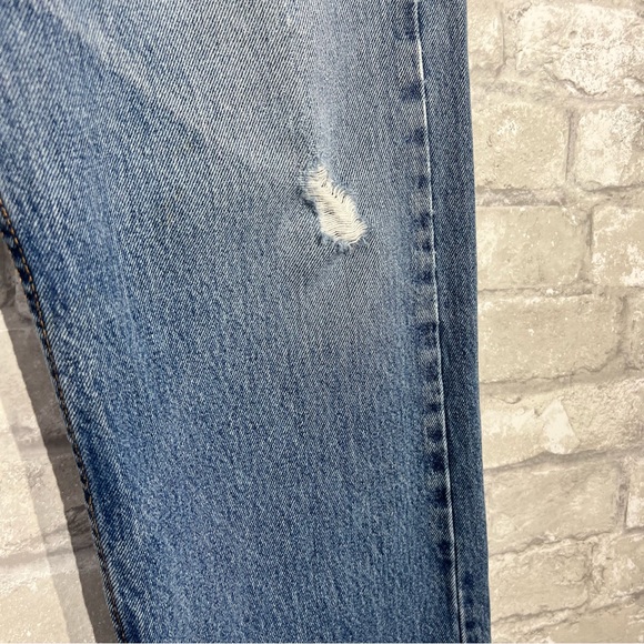 Levi's 505 Men's 38 x 30 Worn In Dad Jeans Straight Leg Distressed Blue Jeans - Picture 9 of 16